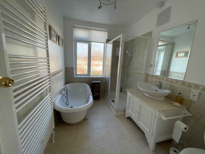 beach house bathroom